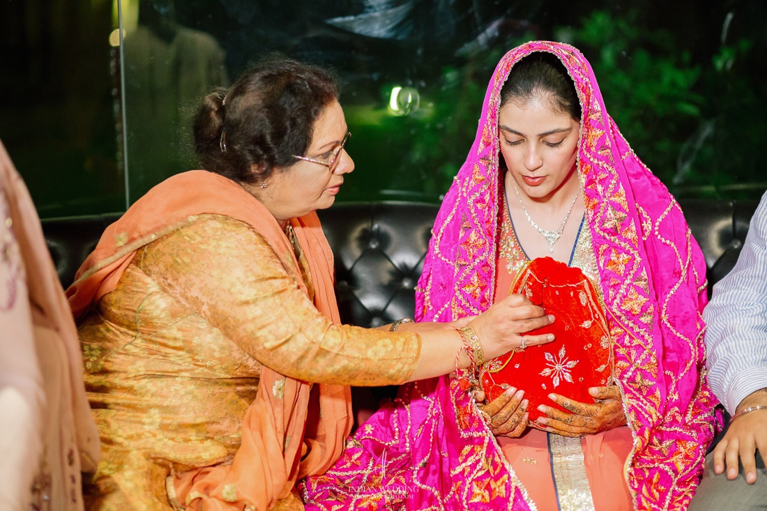 Indus Bangkok - Henna Party  Indian Wedding Bangkok - Bikram and Sukhmani